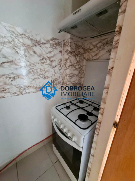 SPITALULUI- 2 CAMERE DECOMANDAT , CENTRALA GAZ ,ETAJ 2