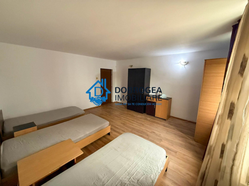 Dallas- Casă P+1+M pentru muncitori | 30 locuri cazare | 2 bucatarii, curte