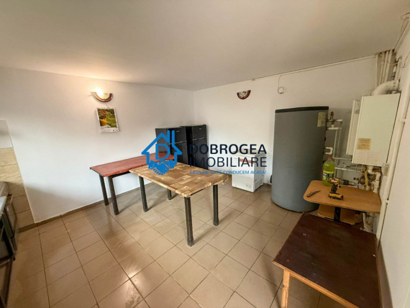 Dallas- Casă P+1+M pentru muncitori | 30 locuri cazare | 2 bucatarii, curte