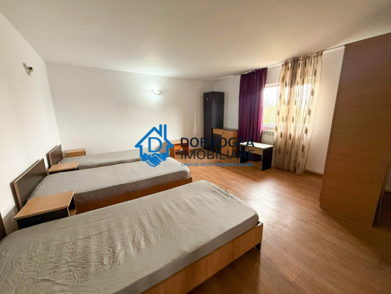 Dallas- Casă P+1+M pentru muncitori | 30 locuri cazare | 2 bucatarii, curte