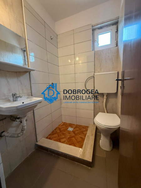 Dallas- Casă P+1+M pentru muncitori | 30 locuri cazare | 2 bucatarii, curte