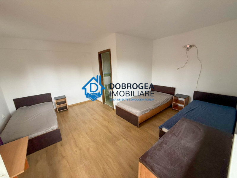 Dallas- Casă P+1+M pentru muncitori | 30 locuri cazare | 2 bucatarii, curte