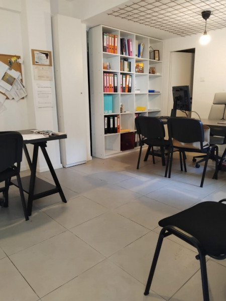 Spațiu birou de închiriat – zonă ultracentrală, lângă Pașapoarte, mobilat 