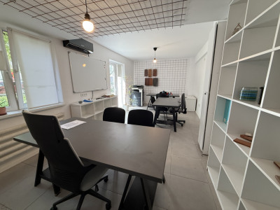 Spațiu birou de închiriat – zonă ultracentrală, lângă Pașapoarte, mobilat 