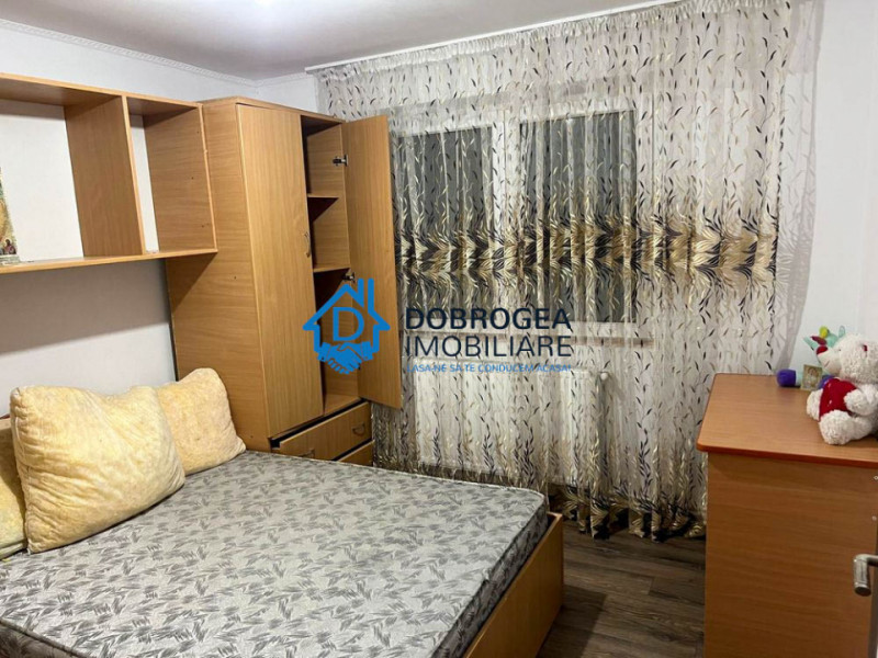 ZONA VEST- APARTAMENT 3 CAMERE , CENTRALA GAZ