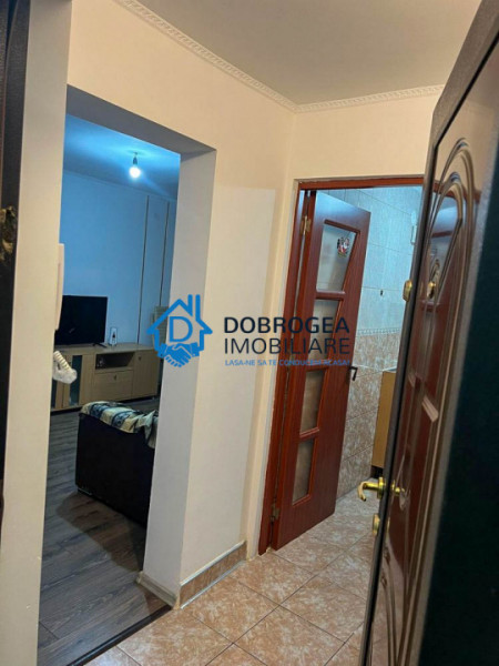 ZONA VEST- APARTAMENT 3 CAMERE , CENTRALA GAZ
