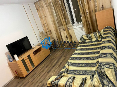 ZONA VEST- APARTAMENT 3 CAMERE , CENTRALA GAZ