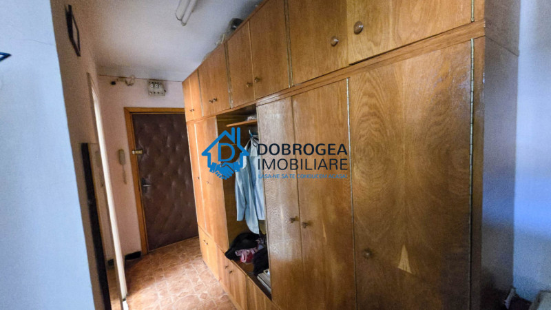 OPORTUNITATE- ULTRACENTRAL 2 CAMERE DECOMANDAT, VEDERE LA DUNARE, ETAJ 1