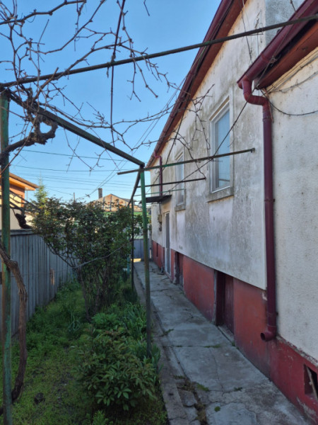 SULINA-CASA 4 CAMERE ,TEREN 132 MP