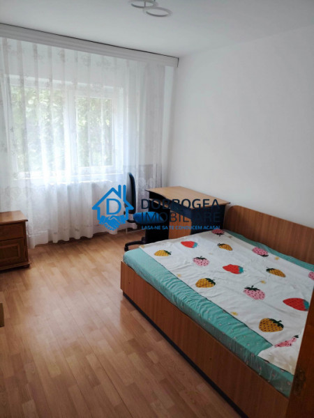 E3- 3 CAMERE DECOMANDAT ETAJ 2, CENTRALA GAZ