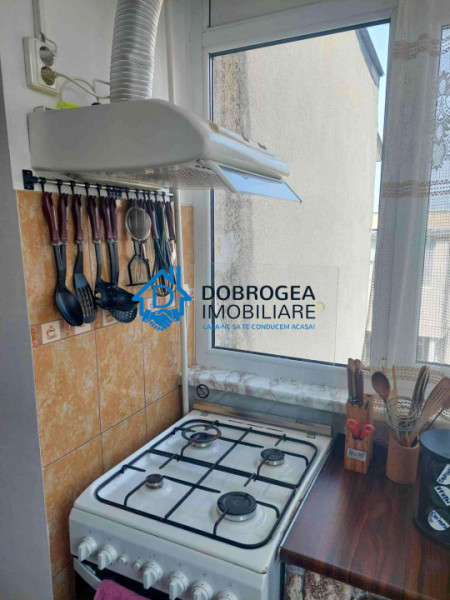 PODGORIILOR -2 CAMERE DECOMANDAT, ETAjJ 2, CENTRALA GAZ, MOBILAT SI UTILAT