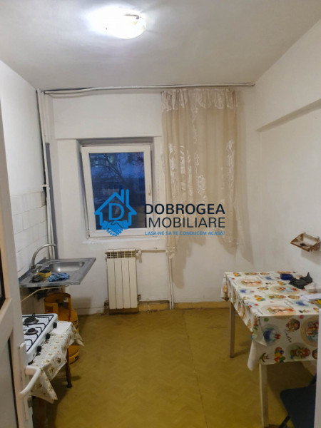 ZONA BOEMA-2 CAMERE DECOMANDAT ,ETAJ 3