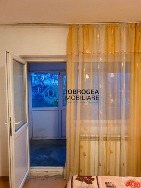 ZONA BOEMA-2 CAMERE DECOMANDAT ,ETAJ 3