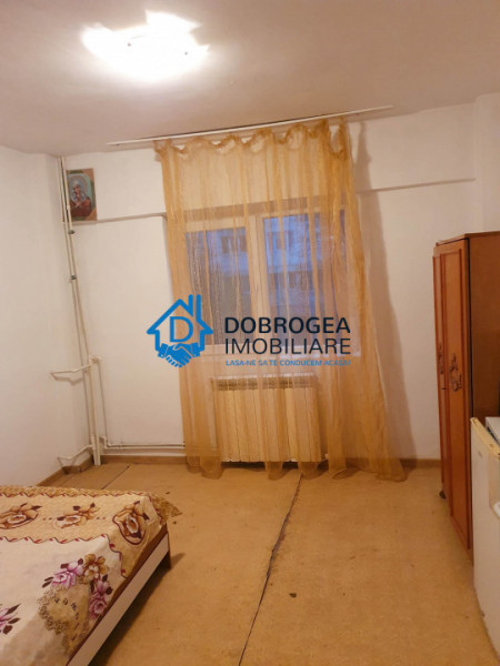 ZONA BOEMA-2 CAMERE DECOMANDAT ,ETAJ 3