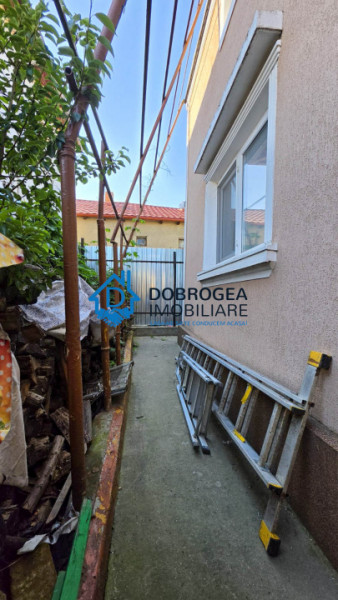 ZONA ULTRACENTRALA-CASA 4 CAMERE , TEREN 228 MP, CENTRALA GAZ