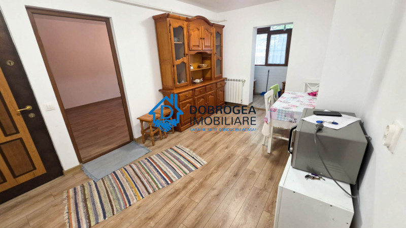 E3- 3 CAMERE DECOMANDAT ETAJ 1, CENTRALA GAZ