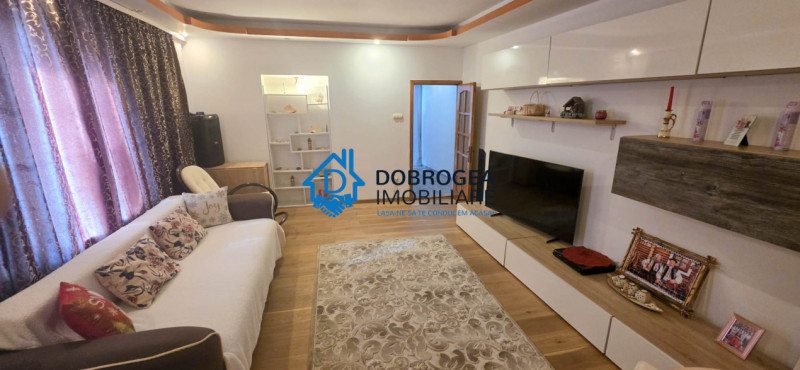 CASA DE VANZARE- ZONA ULTRACENTRALA, TEREN 384MP