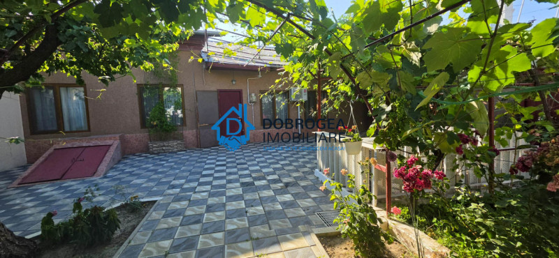 CASA DE VANZARE- ZONA ULTRACENTRALA, TEREN 384MP