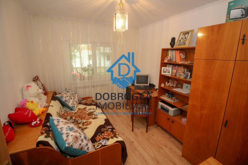E3, 3 camere, etaj, 1, 70 mp, centrala pe gaz, mobilat