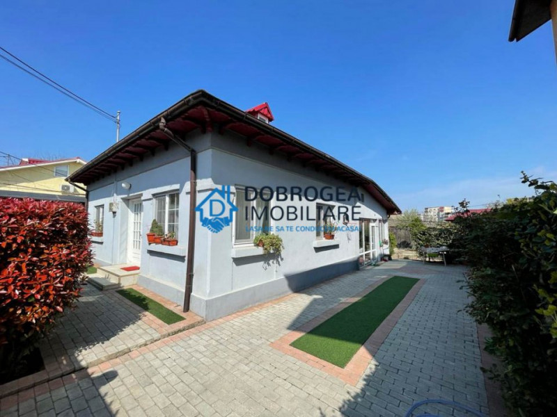 Ultracentral, casa individuala, curte, 3 camere, centrala proprie
