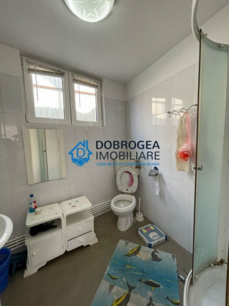 Ultracentral, casa individuala, curte, 3 camere, centrala proprie