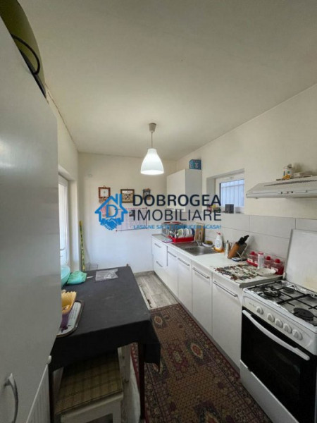 Ultracentral, casa individuala, curte, 3 camere, centrala proprie