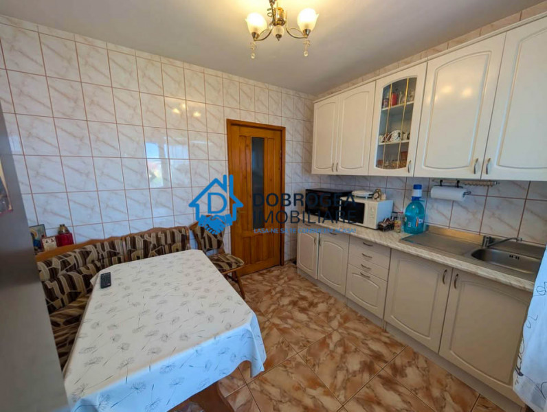 SABINEOR- 3 CAMERE DECOMANDAT ,CENTRALA GAZ