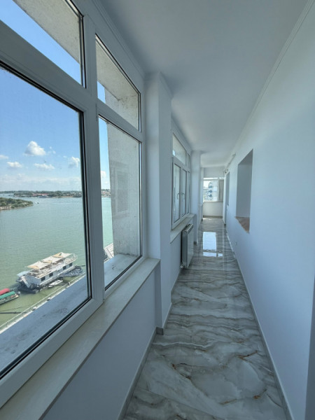 Faleza, 2 camere, vedere panoramica spre Dunare, totul nou, renovat integral