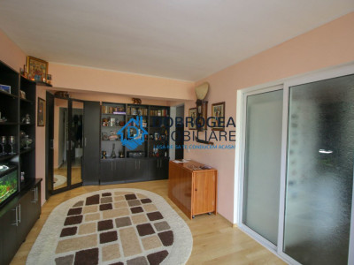 Mircea Voda, Etaj 2, 3 camere, decomandat, mobilat modern