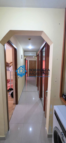 E3- 3 CAMERE DECOMANDAT ETAJ 2,   CENTRALA GAZ