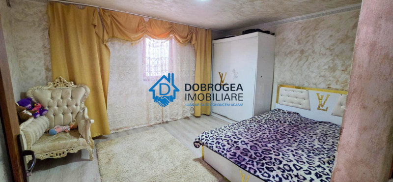 ZONA CENTRALA- CASA 2 CAMERE ,TEREN 205 MP