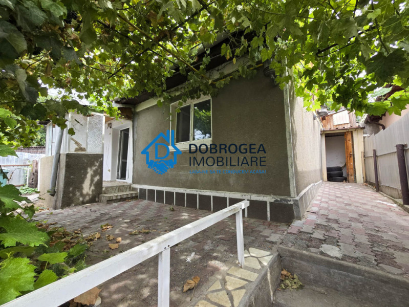  ZONA CENTRALA- CASA 3 CAMERE, TEREN 165MP
