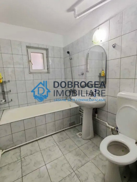 E3 - 2 CAMERE, DECOMANDAT, ETAJ 2, CENTRALA GAZ