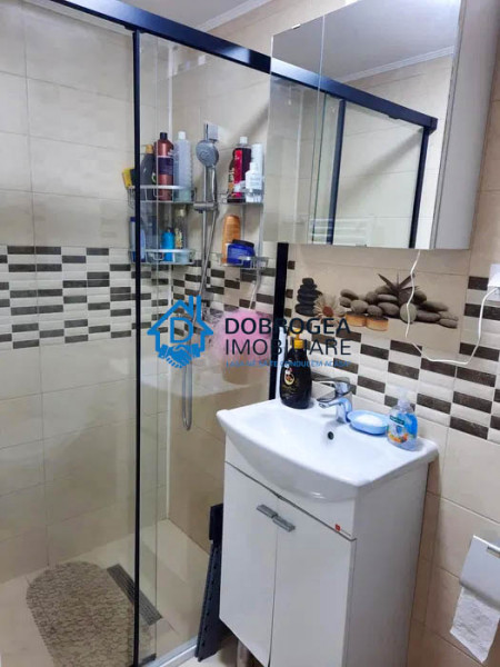 23 AUGUST-APARTAMENT 2 CAMERE , CENTRALA GAZ, ETAJ 1