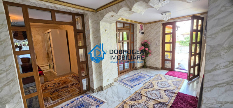 ZONA PACII- CASA 4 CAMERE,  TEREN 228  MP