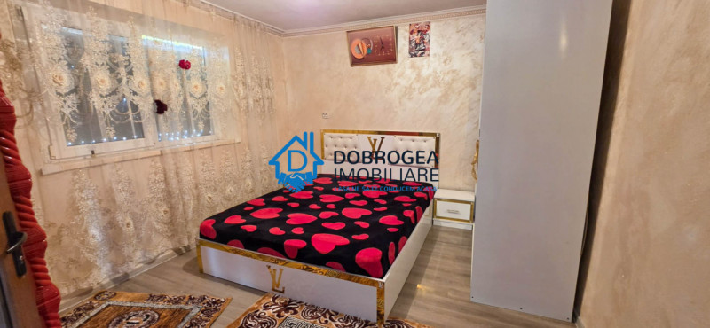 ZONA PACII- CASA 4 CAMERE,  TEREN 228  MP