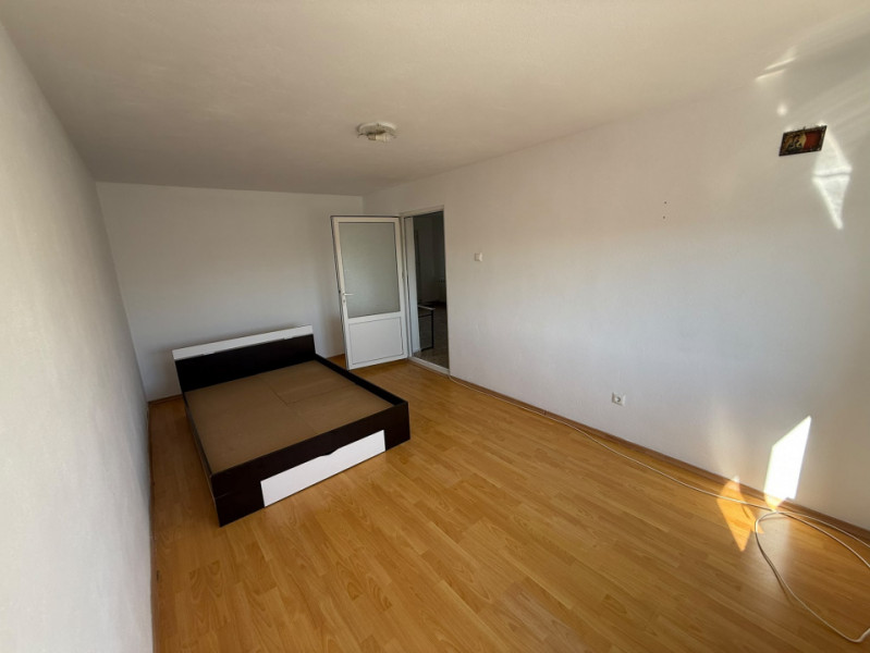 Apartament de închiriat în vilă – Zona Avram Iancu, 3 camere, nemobilat