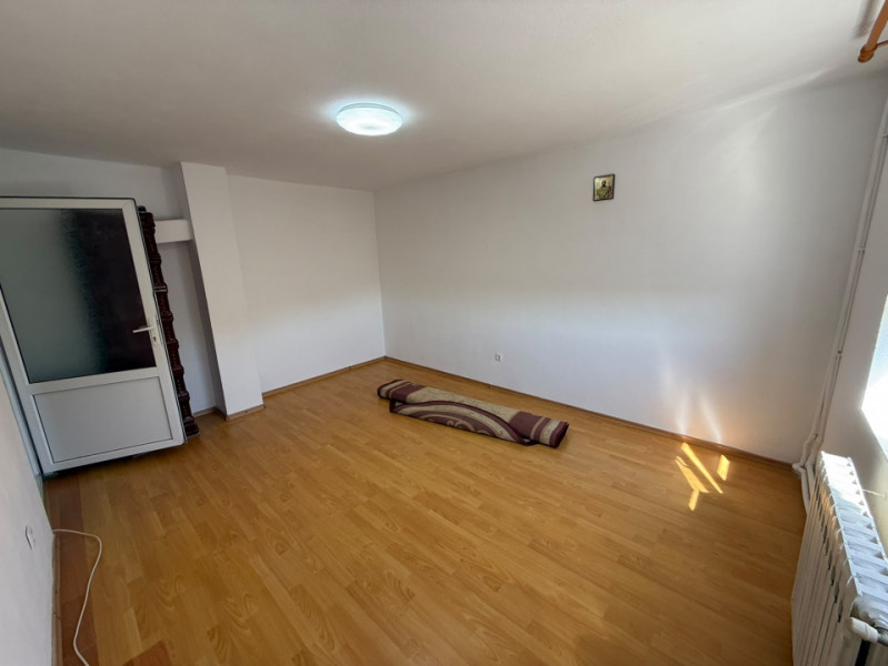 Apartament de închiriat în vilă – Zona Avram Iancu, 3 camere, nemobilat