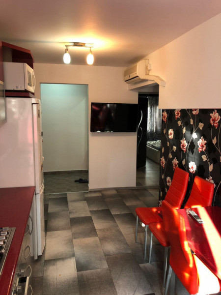 GAVRILOV CORNELIU -2 CAMERE DECOMANDAT, ETAJ 1