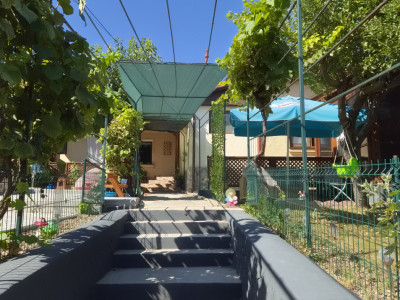 ULTRACENTRAL-CASA 4 CAMERE ,TEREN 677 MP, DESCHIDERE 27 MP, CENTRALA GAZ