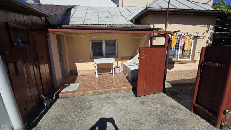  ZONA CENTRALA- CASA 6 CAMERE, TEREN 314 MP