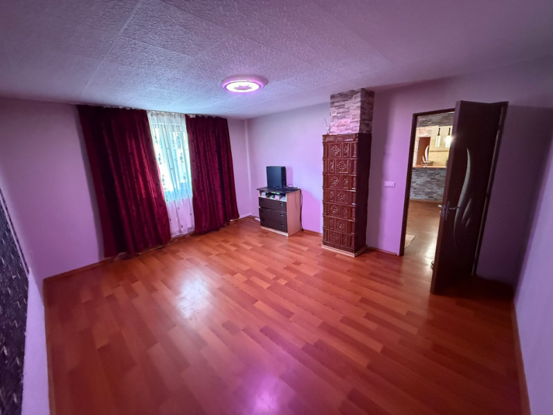 E3- CASA LA SOL BCA, 3 camere, foisor, curte, centrala gaz