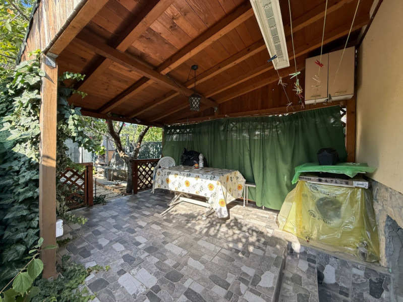 E3- CASA LA SOL BCA, 3 camere, foisor, curte, centrala gaz