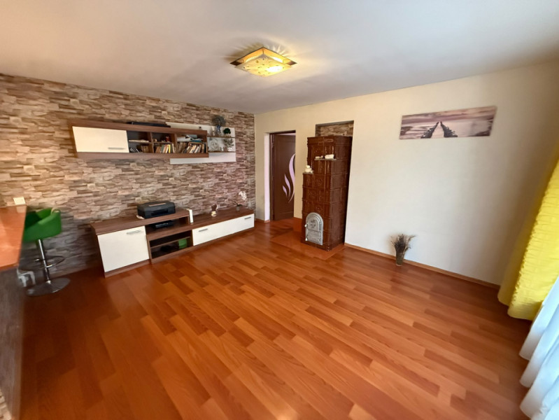 E3- CASA LA SOL BCA, 3 camere, foisor, curte, centrala gaz