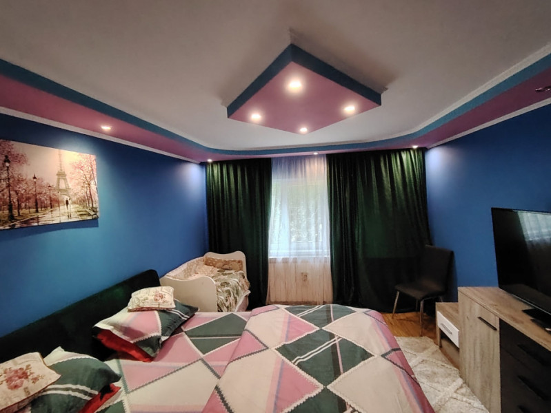 C5 - APARTAMENT 2 CAMERE  TRANSFORMAT IN 3,CENTRALA GAZ