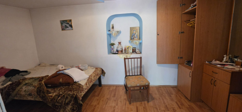 ZONA CENTRALA- CASA 5 CAMERE, CENTRALA GAZ