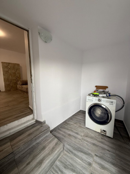 DE INCHIRIAT CASA 3 CAMERE ZONA GLORIEI