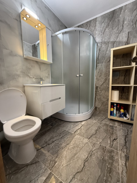 Ultracentral, renovat, mobilat-utilat, centrala