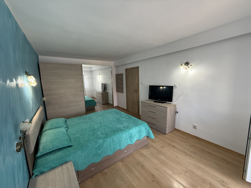 Ultracentral, renovat, mobilat-utilat, centrala