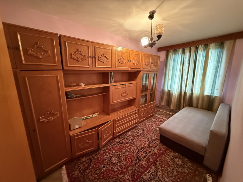 NEPTUN, 3 camere, etaj 3, semi-decomandat